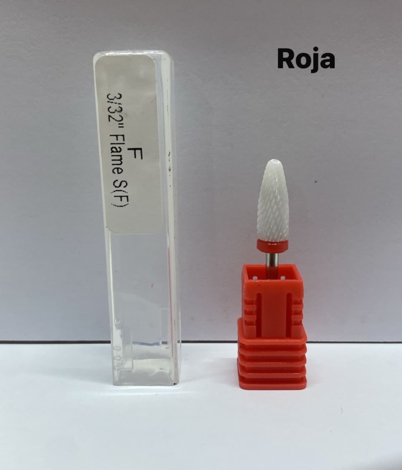 Punta de cerámica roja 